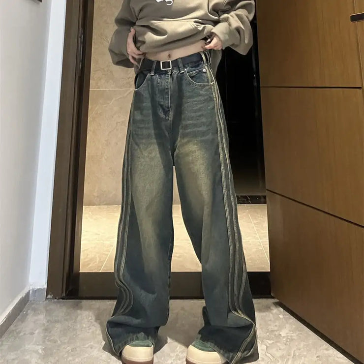 Retro Straight Jeans for Women - Stylish Design