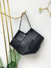 Large Capacity Single Shoulder Armpit Bag