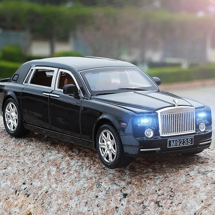 1:24 Scale Phantom Alloy Car Model with Sound & Light