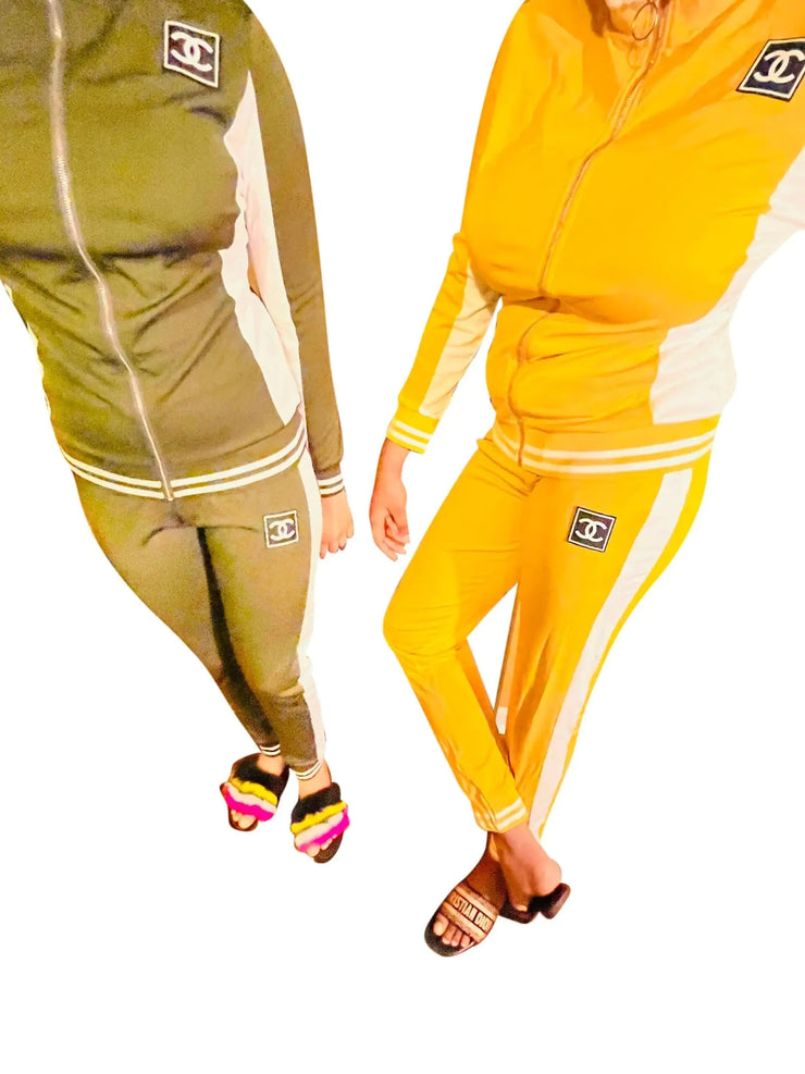 Two Pieces Tracksuit Zipper Top Sport Suit