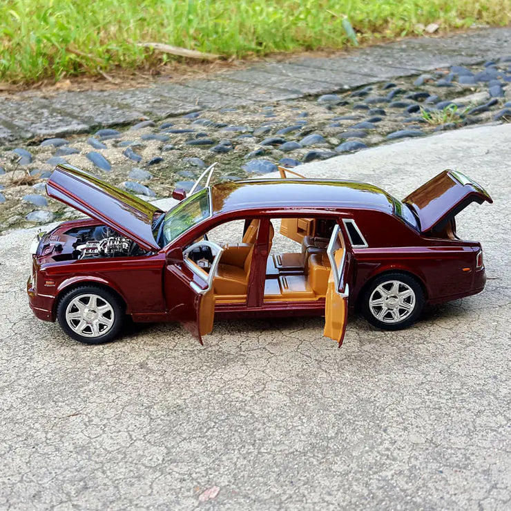1:24 Scale Phantom Alloy Car Model with Sound & Light