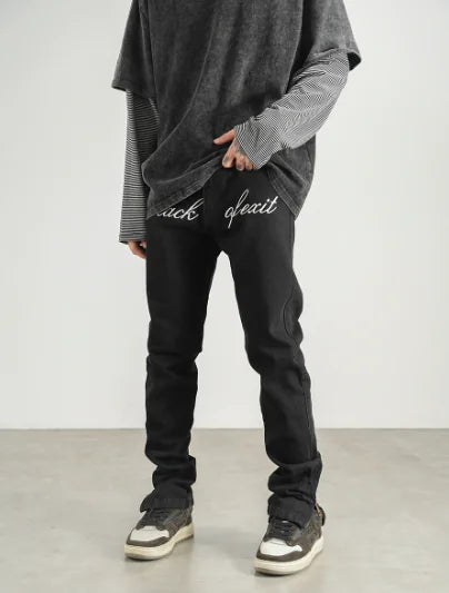 Vintage Embroidered Baggy Jeans with Washed Finish