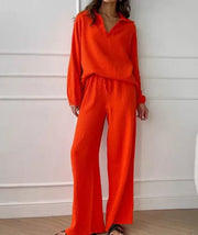 WOLFF Elegant Two-Piece Set with V-Neck and Pants
